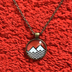 TWIN PEAKS NECKLACE
